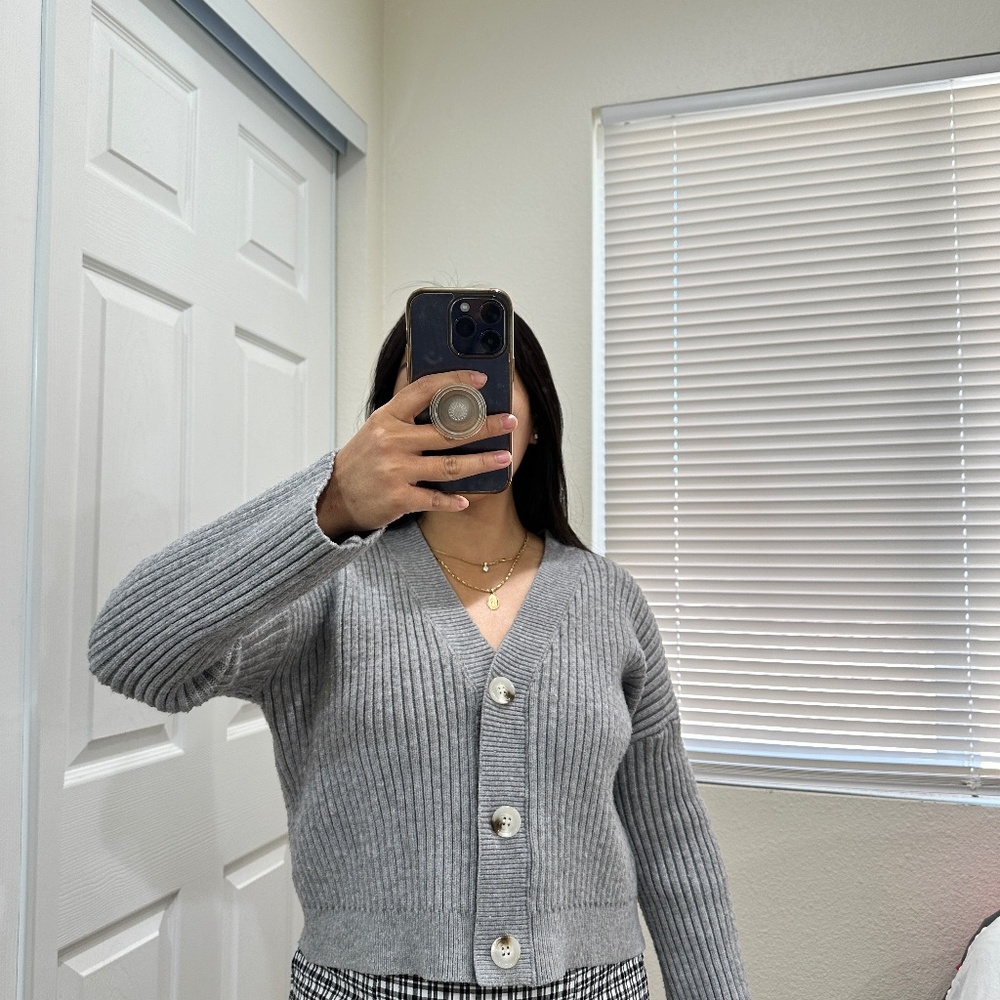 KENDALL & KYLIE RIBBED CARDIGAN